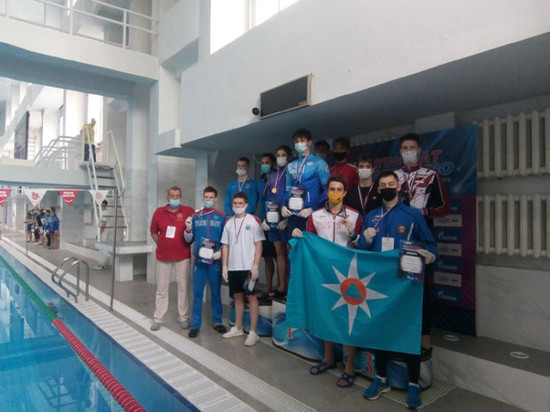 Спортсмены из Мурманской области приняли в Чемпионате и Первенстве СЗФО по плаванию в Калининграде