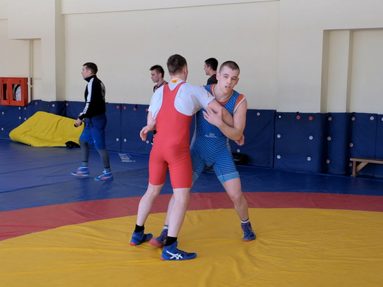  Сборная команда Хабаровского края готовится к соревнованиям по греко-римской борьбе