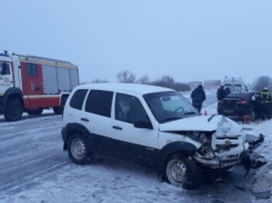 Четыре человека пострадали при столкновении двух иномарок во Владимирской области