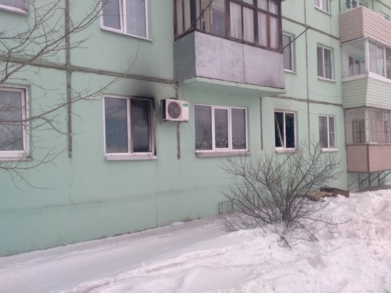 Женщину с двумя детьми вытащили из огня пожарные в Переяславке