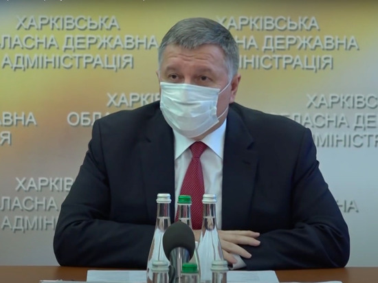Аваков ответил назвавшим его «чертом» украинским националистам