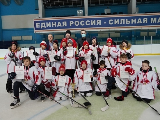 Юные хоккеисты Йошкар-Олы отправились на финал «Золотой шайбы»