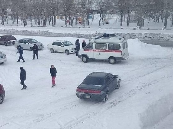 Ребёнок в Беловском районе попал под машину по пути со школы