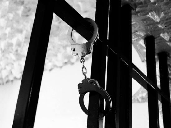 Житель ЕАО планировал разнести по Сахалину 3,7 килограмма наркотиков