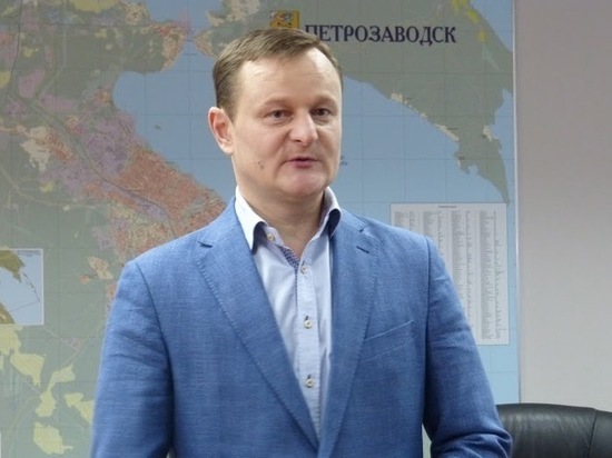 На председателя Петросовета Геннадия Боднарчука завели третье уголовное дело