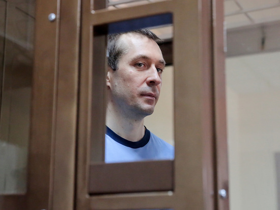 Экс-полковник Захарченко добился снятия статуса склонного к побегу