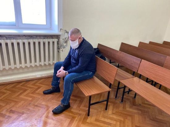 Омский суд приговорил врача-мошенника к штрафу и двухлетнему запрету на профессию