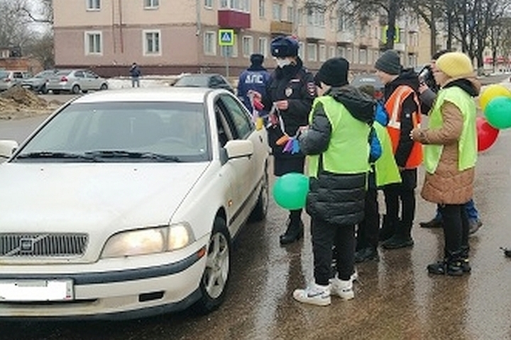 Сбили мальчика в смоленске. Сафоново смоленская область школа 1. Полиция сафоново сотрудники. Водитель в сафоново смоленской. Водитель в сафоново смоленской.