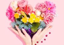 Россиянки признались, как относятся к цветам в подарок на 8 Марта