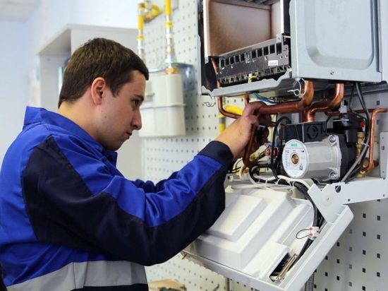 Рязанцы и более 40% жителей ЦФО планируют выйти на работу 8 марта