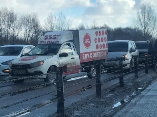 Из-за массового ДТП на Северной окружной в Рязани образовалась пробка
