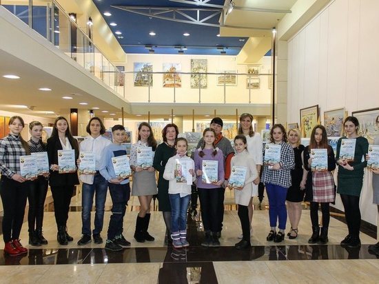 В Донецке наградили юных иллюстраторов произведений Некрасова