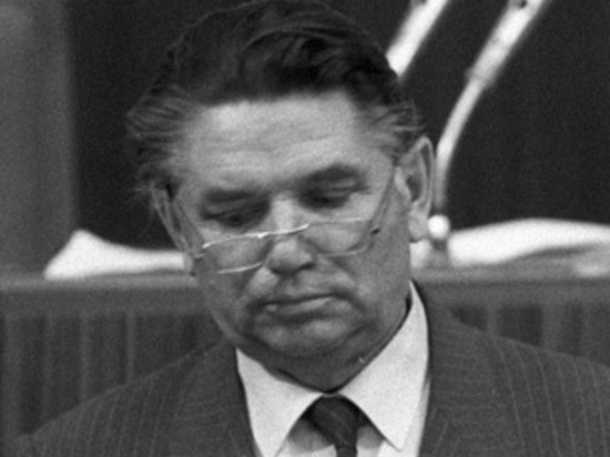 Умер бывший генпрокурор СССР Александр Сухарев