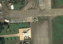 Эксперты на спутниковых снимках на российском военном аэродроме в Сирии заметили летательный аппарат, очень похожий формой и размерами на новейший отечественный ударный БПЛА «Альтиус»