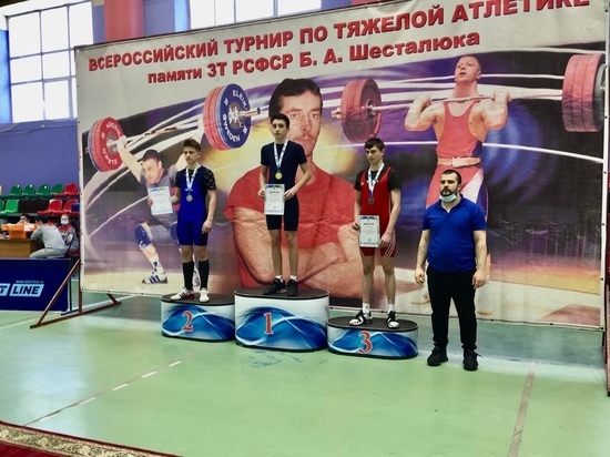 Тяжелоатлеты из Ямала завоевали для округа очередные медали