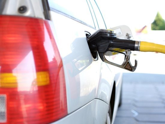 В ЯНАО поднялись цены на топливо, рост отмечен в Салехарде и Надыме