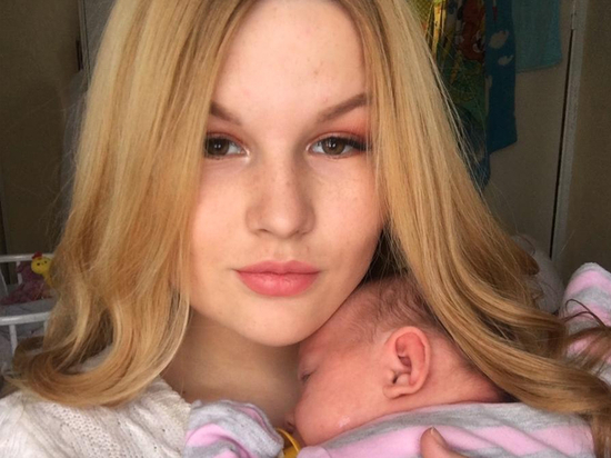  «Мы оказались в «чёрном списке»: «беременную в 16» из Новосибирска обвинили в нежелании пускать к дочери родного отца