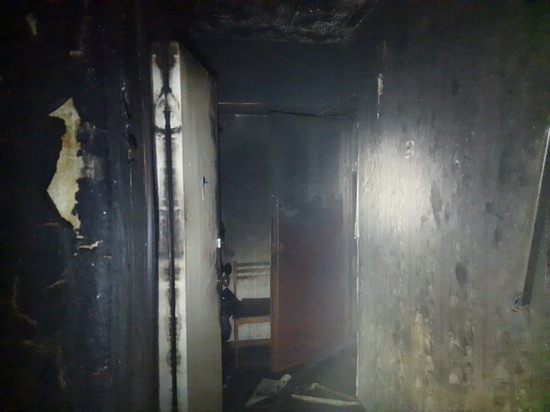 В Смоленске в горящей квартире погиб 40-летний мужчина