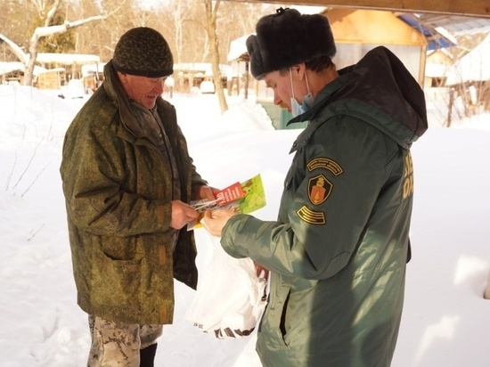 Лесничие Серпухова напоминают жителям о наступлении пожароопасного периода