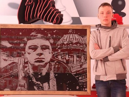 На Ставрополье юный художник подарит родной школе редкое искусство