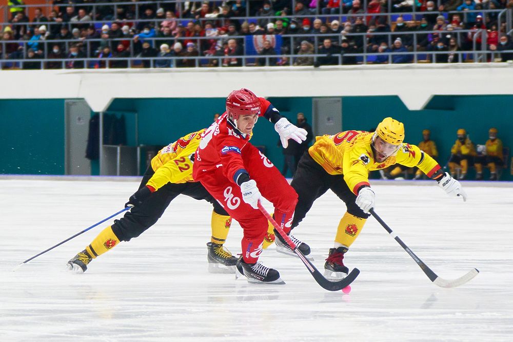 «Енисей» вышел в финал чемпионата России по хоккею с мячом