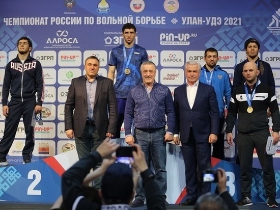 Югорские борцы стали чемпионами России