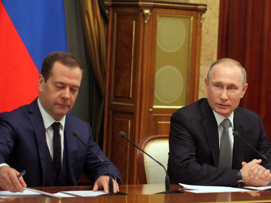 Путин нашел Медведеву новую должность