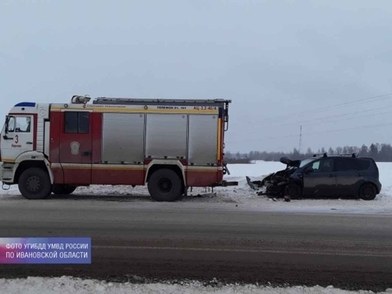 В Ивановской области несовершеннолетние дети получили травмы в ДТП с участием машины МЧС