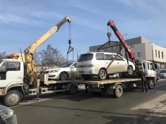 В центре Южно-Сахалинска прошла волна эвакуаций авто
