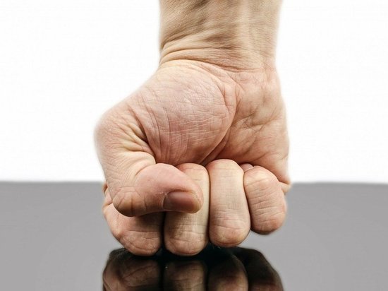 В Саратове мужчина изнасиловал коллегу, угрожая убийством