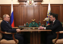 В начале встречи Андрей Воробьев проинформировал президента о том, как в Московской области складывается ситуация по борьбе с коронавирусом