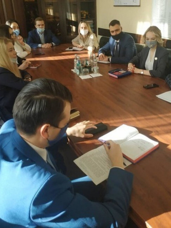 Замгубернатора Кузбасса рассказал, как остановить отток молодежи из региона