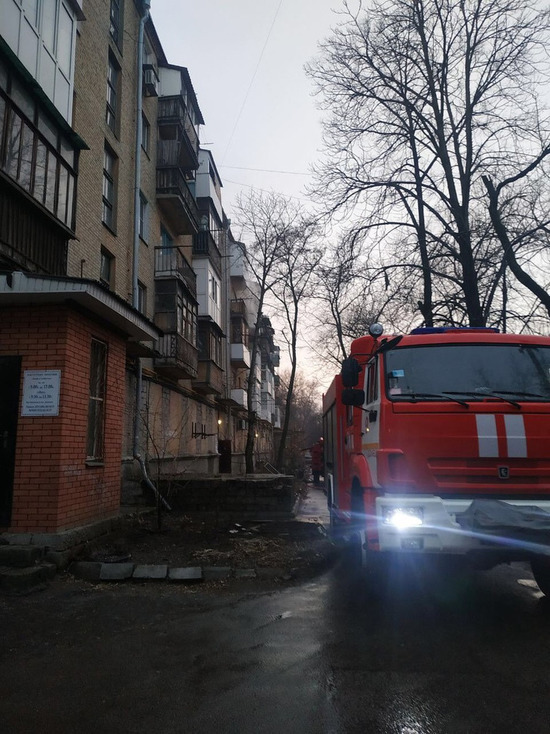Масштабный пожар в центре Донецка: горят квартиры на ДС "Дружба"