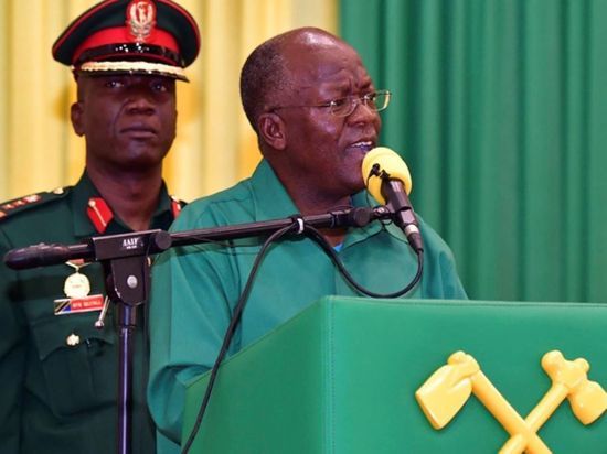 Умер не веривший в коронавирус президент Танзании