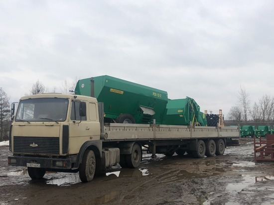Смоленская сельхозтехника пошла на экспорт в Казахстан