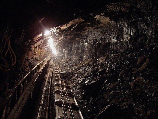 Горняк погиб во время работ в забое кузбасской шахты