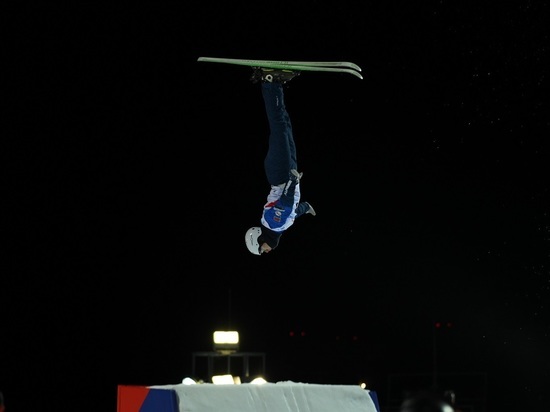 Российские спортсмены стали лучшими в акробатике на первенстве мира по фристайлу и сноуборду в Красноярске