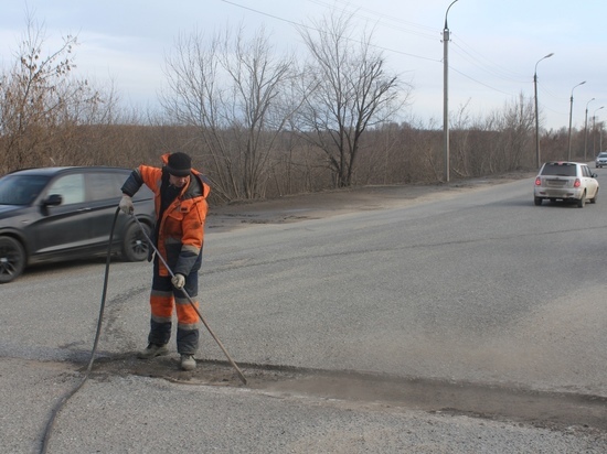 В Йошкар-Оле начат ямочный ремонт дорог