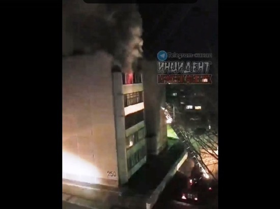 Двух человек спасли при пожаре квартиры в Краснокаменске
