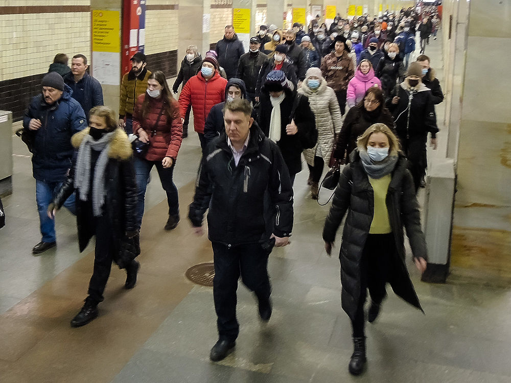 Закрытие участка "оранжевой" ветки метро поменяло привычки пассажиров