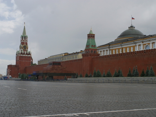 Кремль: Путин привьется одной из трех российских вакцин