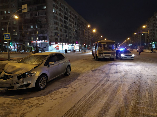 В Архангельске произошло очередное ДТП с участием автобуса