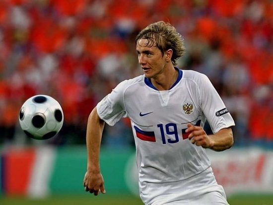 «Тот самый Павлюченко»: молодёжка «Енисея» сыграла с легендой российского футбола