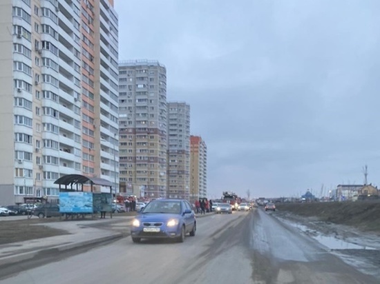 В Ростове из-за пожара в многоквартирном доме эвакуировали 50 человек