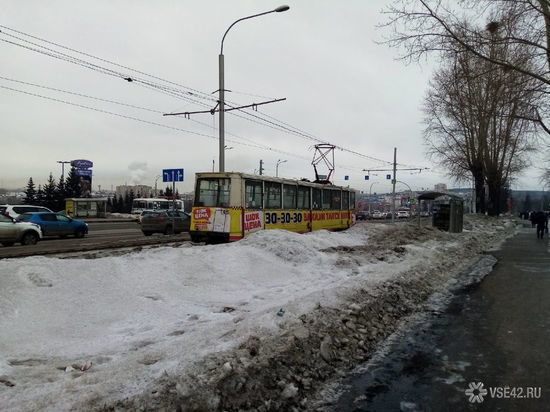В Кемерове в утренний час пик встали трамваи