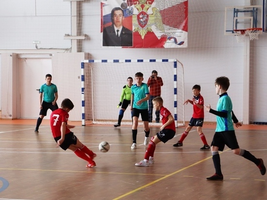 В Курской области прошел турнир по мини-футболу памяти погибшего офицера СОБР