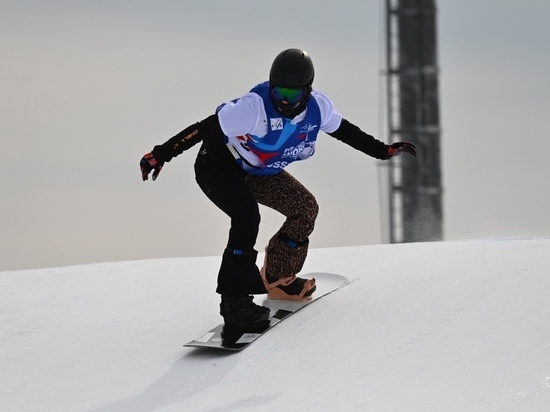 Российские спортсмены на соревнованиях в Красноярске выиграли золото в сноуборд-кроссе