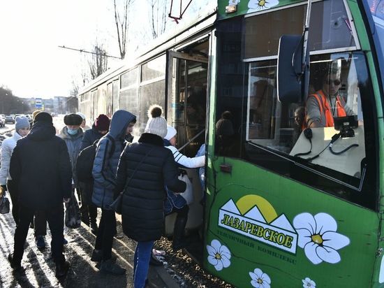 Ярославские власти сдали назад - посадки в трамвай через переднюю дверь не будет