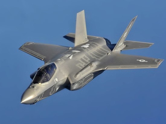 В США рассказали о подготовке истребителей F-35 к войне с Россией