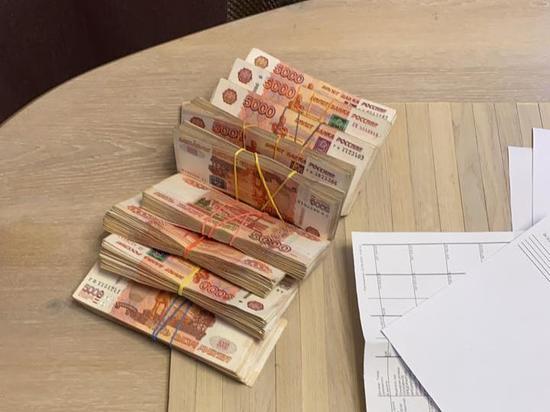 В Петербурге задержали теневых банкиров, обналичивших более 140 млн рублей